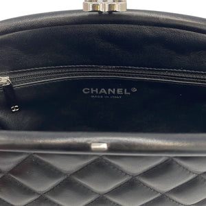 Chanel Clutch Black Lambs en peau d'agneau